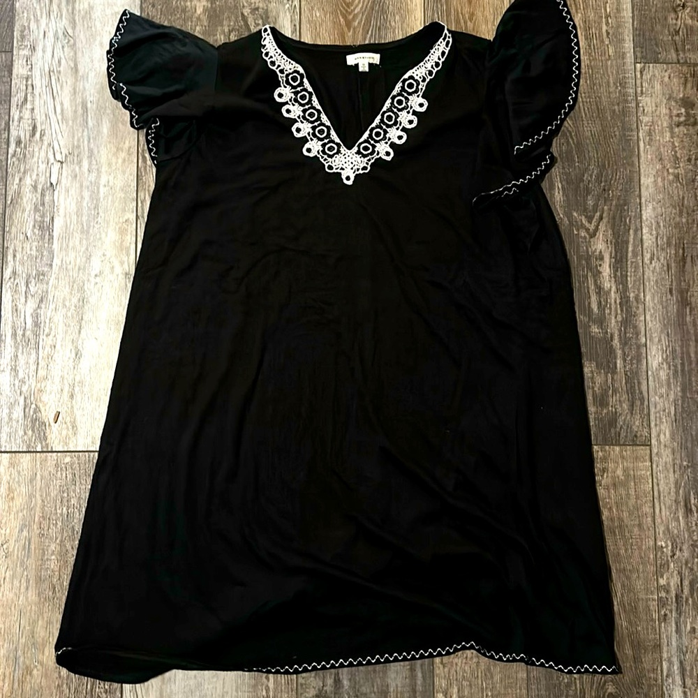 Max Studio peasant dress black with off white embroidery